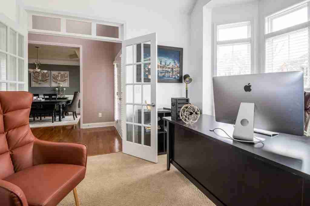 How to Choose The Right Screen Door Sizes For Your Home?